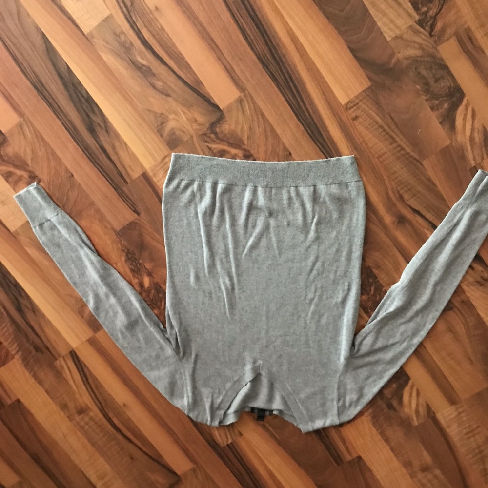 Grey v-neck light weight sweater